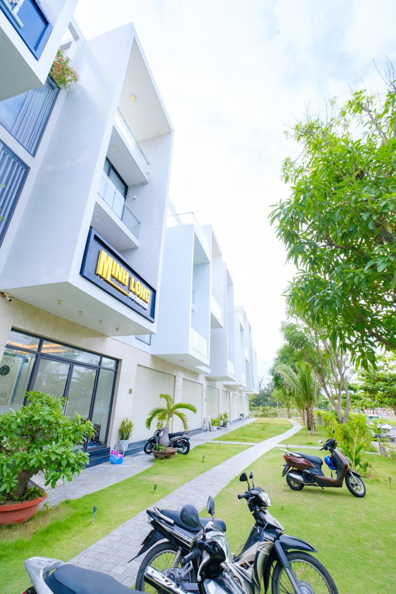 Khach San Minh Long Hotel Tuy Hoa Exterior photo